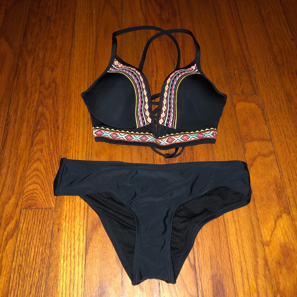 Tribal/ black cheeky bikini
